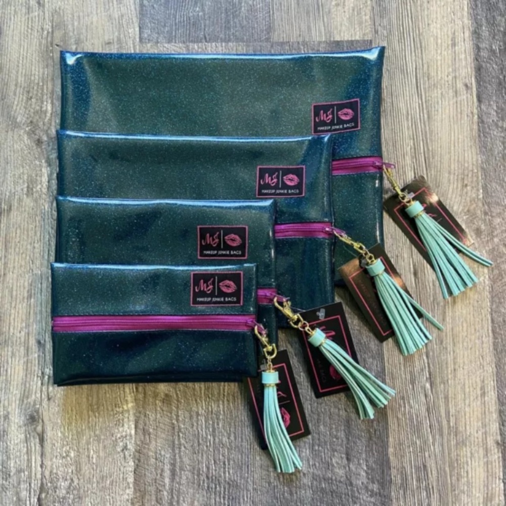 NWT blue sparkly Makeup Junkie bag set!